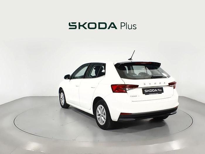 Usado Skoda Fabia Ambition 95 CV (69 kW) 2023 Blanco Berlina