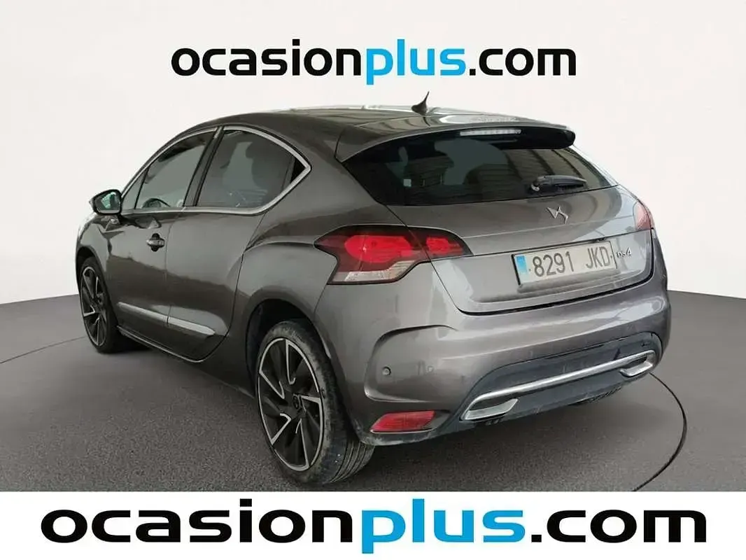 Usado DS Automobiles DS4 181 CV (133 kW) 2015 Gris Utilitario