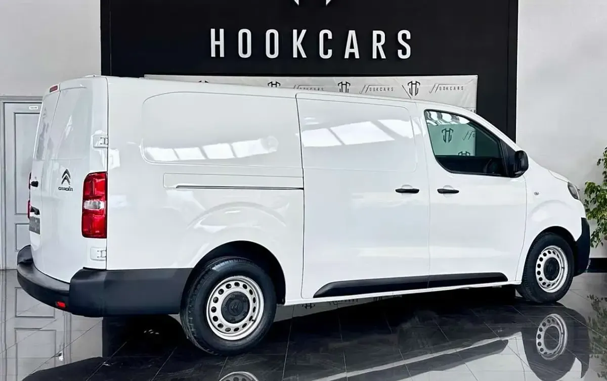 Usado Citroën Jumpy 102 CV (75 kW) 2022 Blanco Monovolumen
