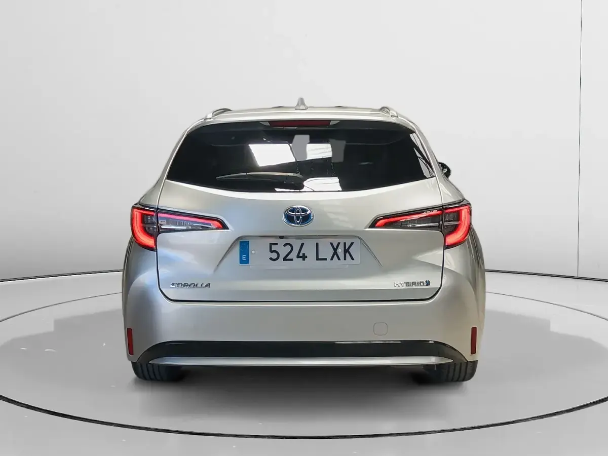 Usado Toyota Corolla Business Edition 122 CV (89 kW) 2022 Gris Familiar