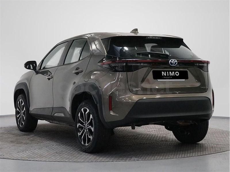 Usado Toyota Yaris Cross Active 116 CV (85 kW) 2021 Negro SUV