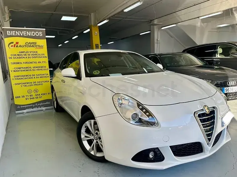 Usado Alfa Romeo Giulietta Distinctive 105 CV (77 kW) 2013 Blanco Utilitario