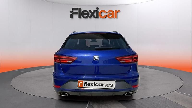 Usado Seat Leon ST CUPRA 300 CV (220 kW) 2018 Azul Familiar