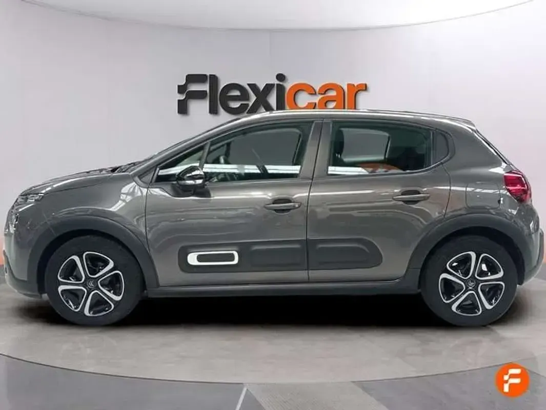 Begagnad Citroën C3 PureTech 83 HK (61 kW) 2024 Grå Sedan