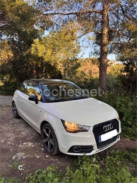 Usado Audi A1 Attraction 105 CV (77 kW) 2011 Blanco Utilitario