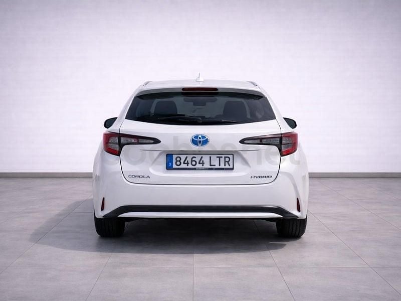 Używany Toyota Corolla Active 122 KM (89 kW) 2021 Biały Kombi