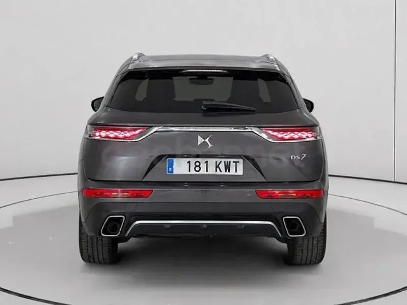 Usado DS Automobiles DS7 Crossback Grand Chic 180 CV (132 kW) 2019 Gris / plata SUV