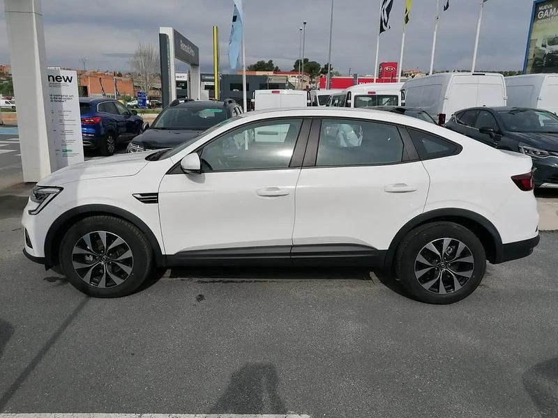 Begagnad Renault Arkana Equilibre 145 HK (106 kW) 2023 Vit SUV