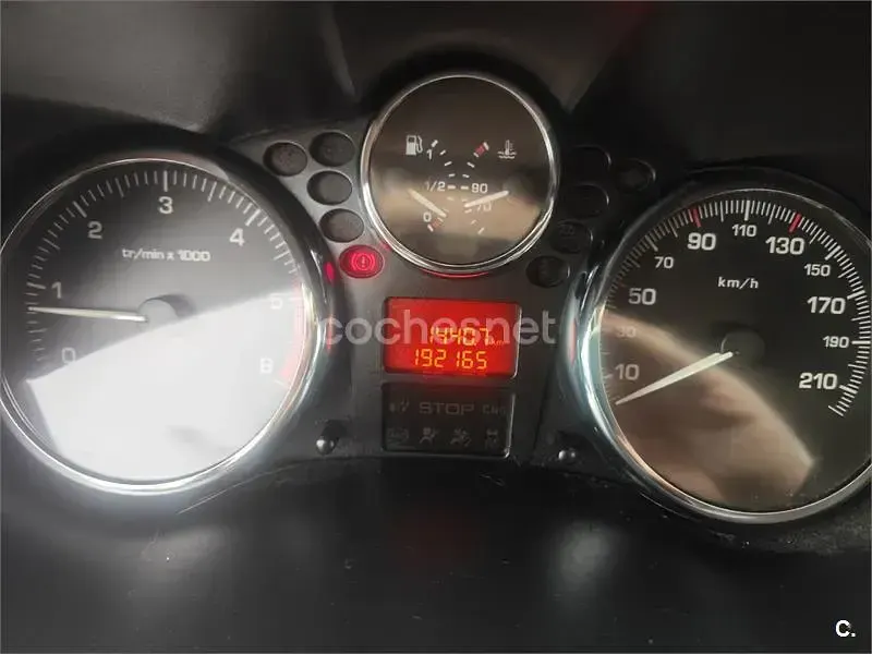 Usado Peugeot 206+ 70 CV (51 kW) 2010 Gris / plata Utilitario