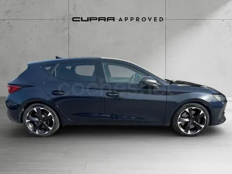 Usado Cupra Leon 245 CV (180 kW) 2022 Azul Berlina