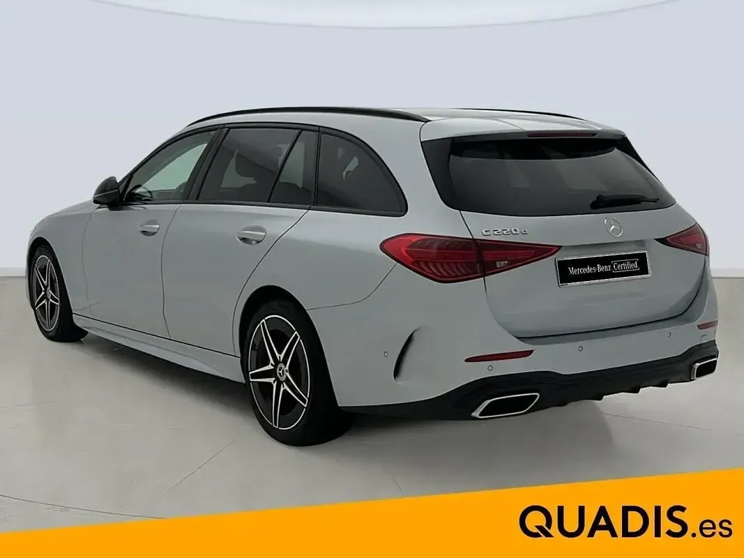 Usado Mercedes C220 200 CV (147 kW) 2025 Gris plata Familiar