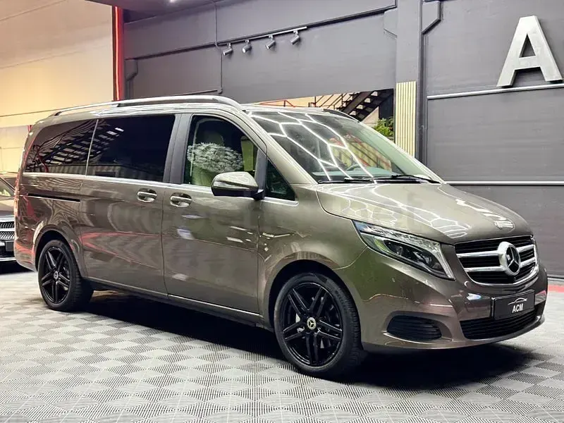 Usado Mercedes V250 AMG Edition 1 190 CV (139 kW) 2015 Marrón Monovolumen