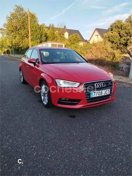 Usado Audi A3 Advanced 150 CV (110 kW) 2015 Rojo Berlina