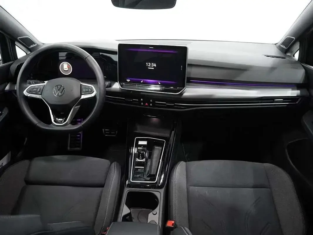 Usado VW Golf VIII 150 CV (110 kW) 2024 Negro Utilitario