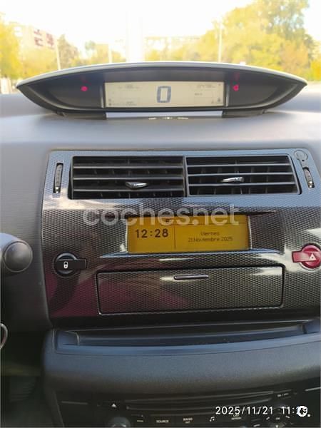Usado Citroën C4 Exclusive 110 CV (80 kW) 2005 Gris / plata Berlina