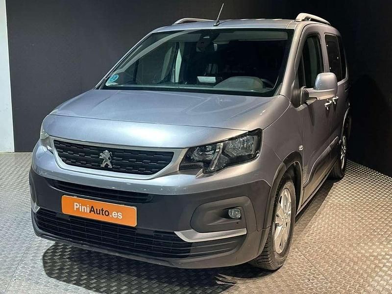 Usado Peugeot Rifter Active 100 CV (73 kW) 2019 Blanco Monovolumen
