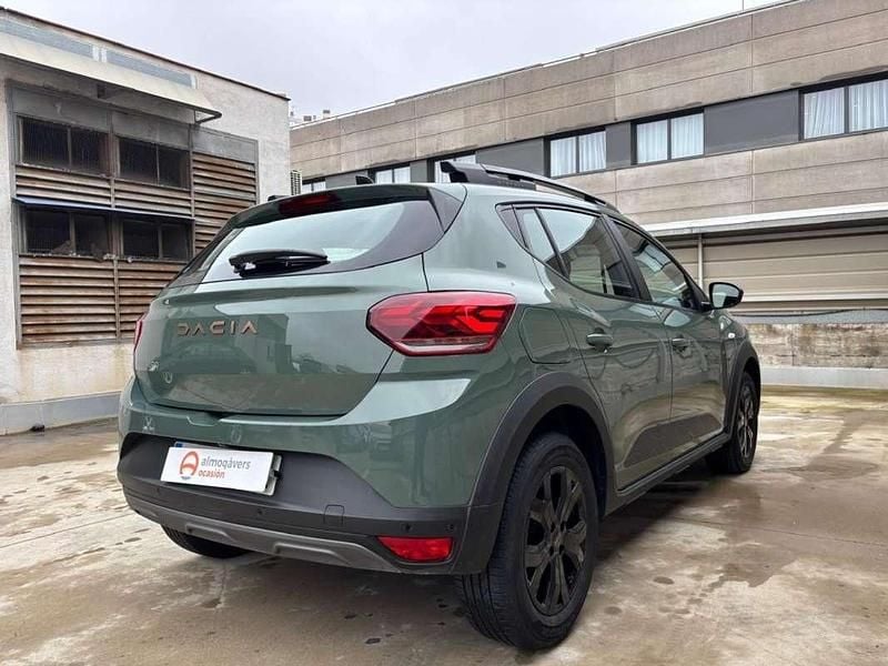 Usado Dacia Sandero Extreme 101 CV (74 kW) 2025 Verde SUV