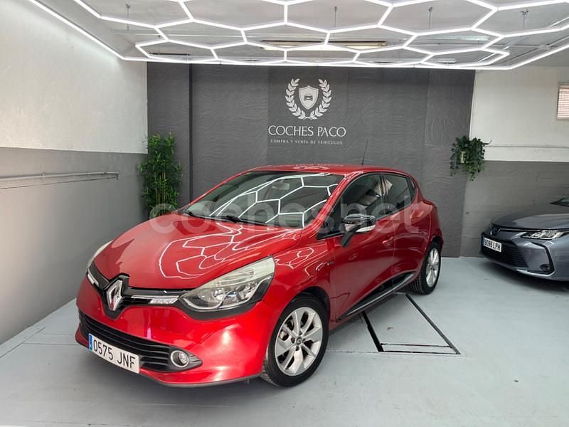 Rojo Usado 2016 Renault Clio IV LIMITED Berlina | 6990 € (Precio justo) - Imagen 1/4