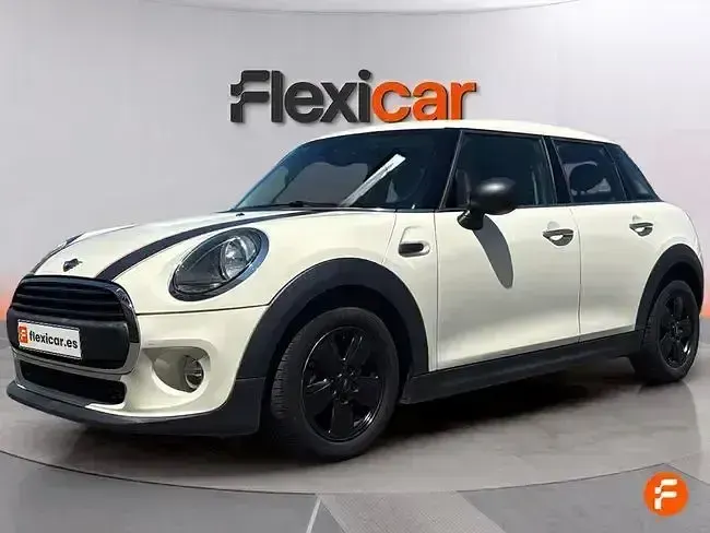 Usado Mini ONE 102 CV (75 kW) 2018 Beige Utilitario