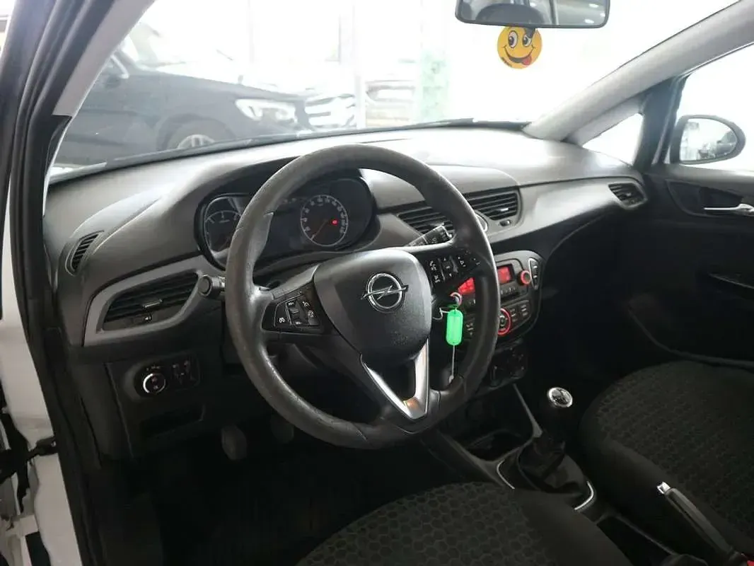 Usado Opel Corsa Selective 90 CV (66 kW) 2019 Blanco Utilitario