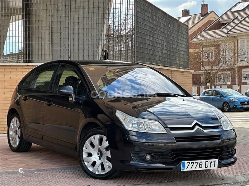 Usado Citroën C4 110 CV (80 kW) 2006 Negro Berlina