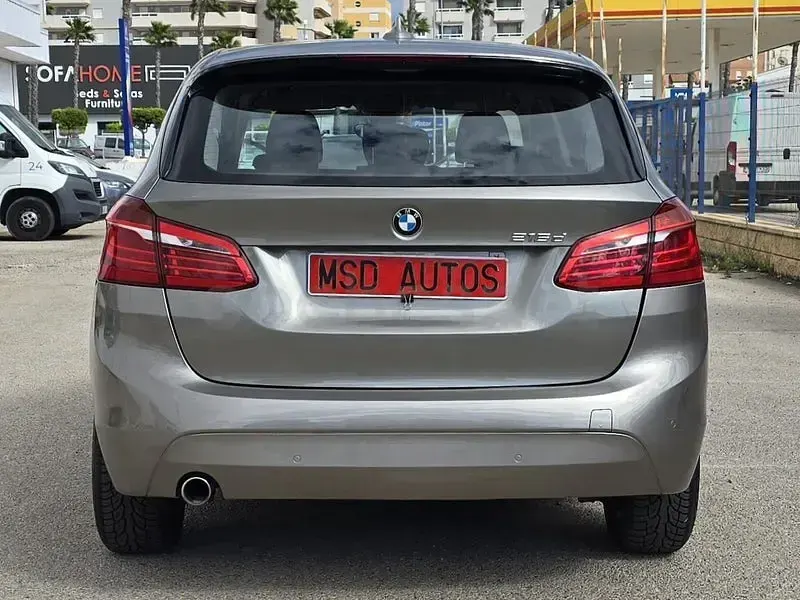Usado BMW 216 Active Tourer 116 CV (85 kW) 2015 Beige Monovolumen