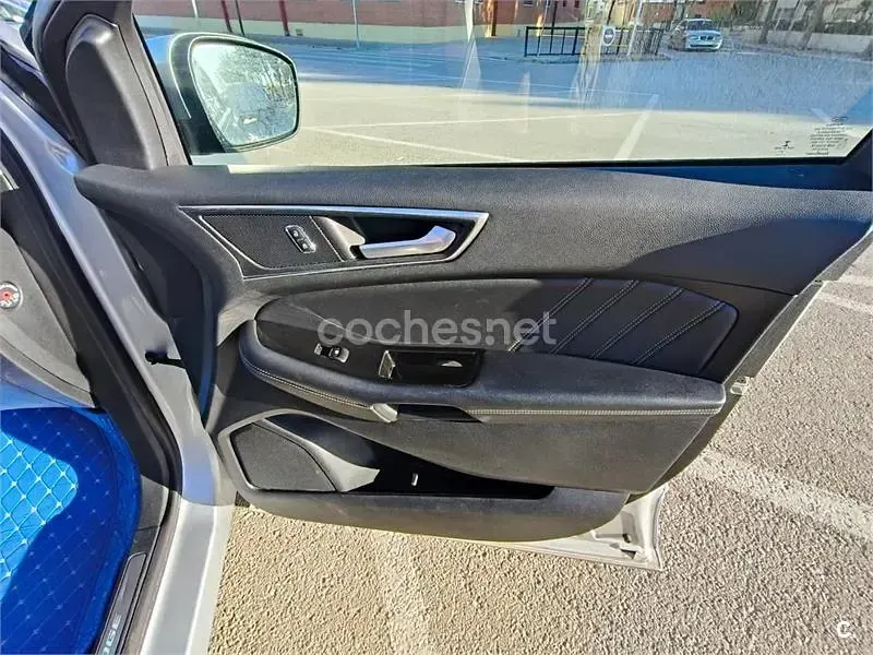Usado Ford Edge ST-Line 210 CV (154 kW) 2018 Gris / plata SUV