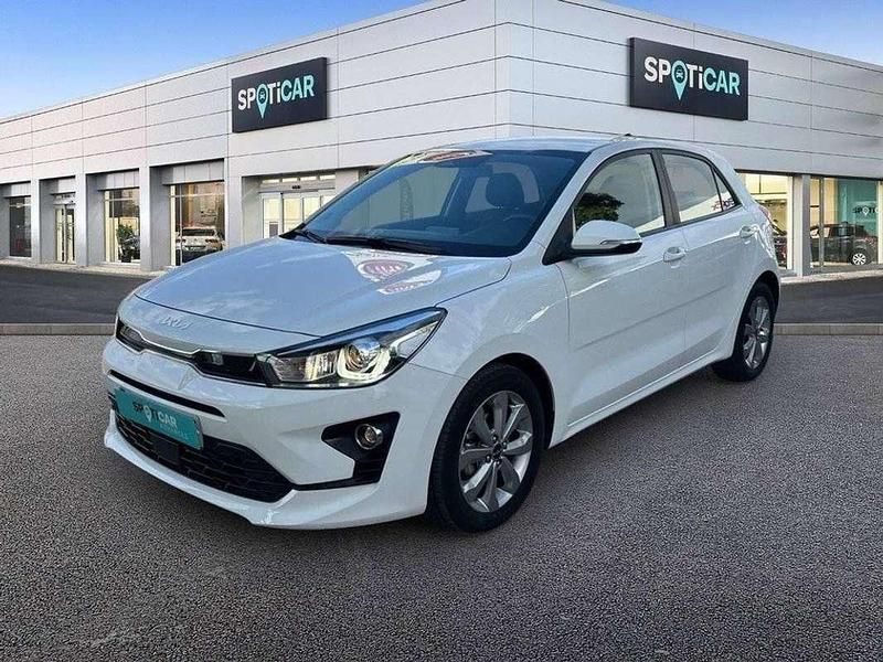 Blanco Usado 2022 Kia Rio Sport Utilitario | 12.990 € (Precio justo) - Imagen 1/4