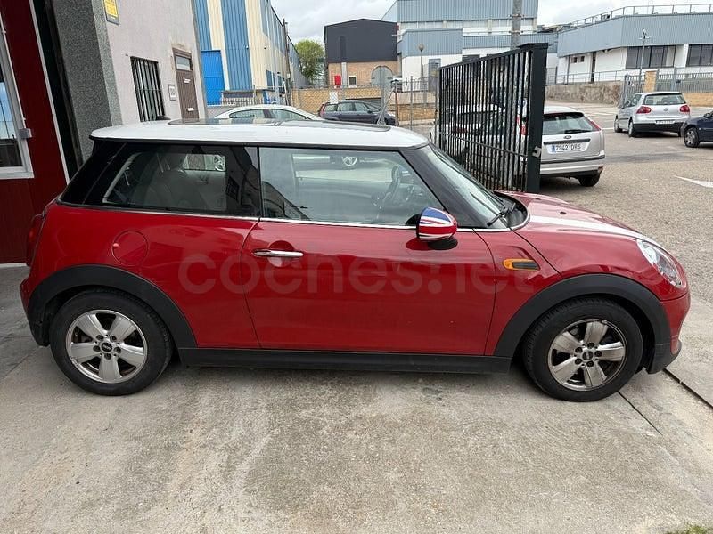 Usado Mini Cooper 136 CV (100 kW) 2015 Granate Utilitario