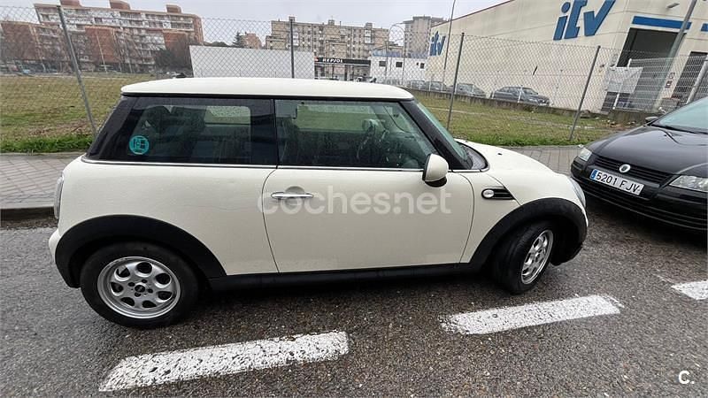 Usado Mini ONE 75 CV (55 kW) 2012 Beige Utilitario