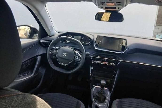 Usado Peugeot 2008 Active 100 CV (73 kW) 2021 SUV