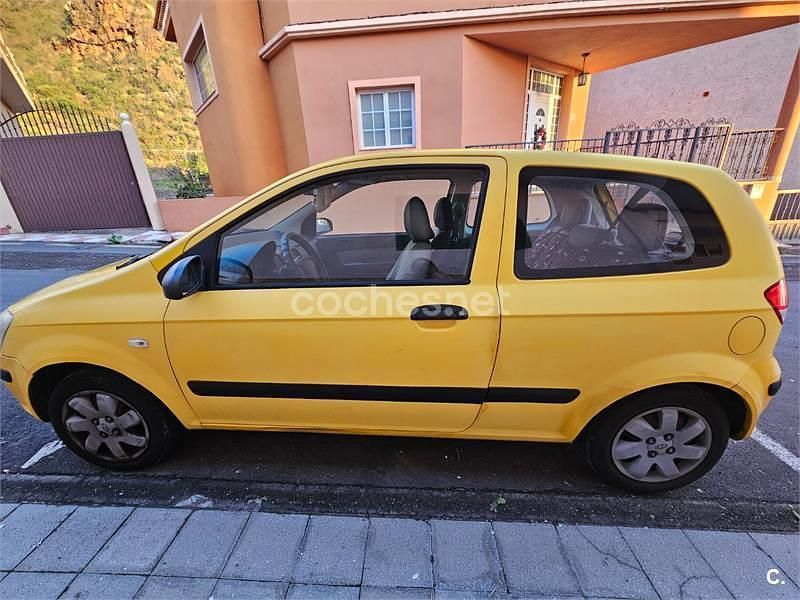 Usado Hyundai Getz 63 CV (46 kW) 2006 Amarillo Utilitario
