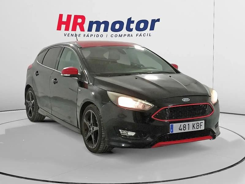 Negro Usado 2017 Ford Focus ST-Line Utilitario | 8920 € (Buen precio) - Imagen 1/4