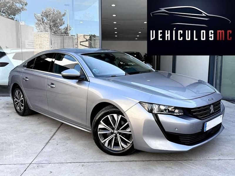 Usado Peugeot 508 Allure 131 CV (96 kW) 2021 Plateado Berlina