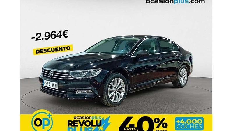 Usado VW Passat Advance 150 CV (110 kW) 2017 Negro Berlina