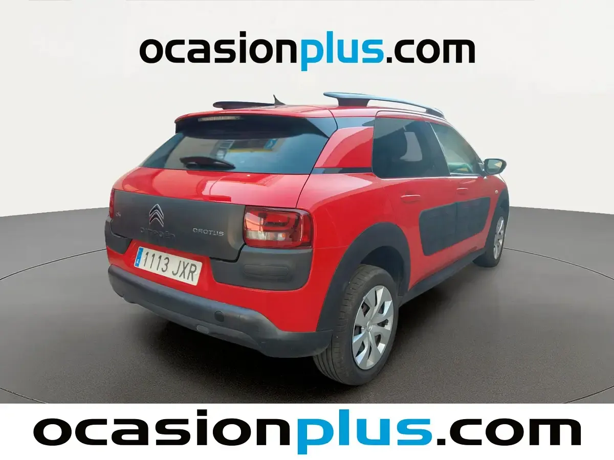 Usado Citroën C4 Cactus Feel 110 CV (80 kW) 2017 Rojo Utilitario