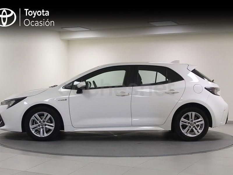 Usado Toyota Corolla Active 122 CV (89 kW) 2021 Blanco Berlina