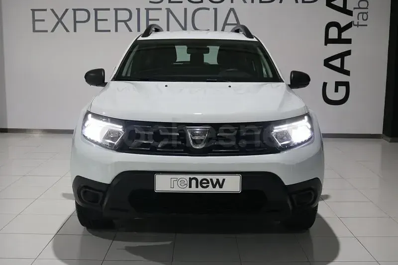 Usado Dacia Duster 115 CV (84 kW) 2021 Blanco SUV