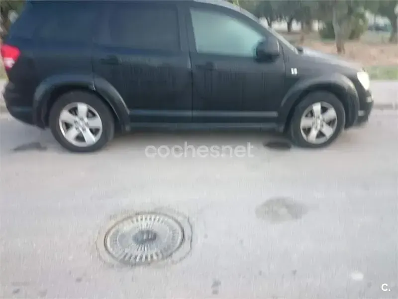 Usado Dodge Journey SXT 140 CV (102 kW) 2009 Negro SUV