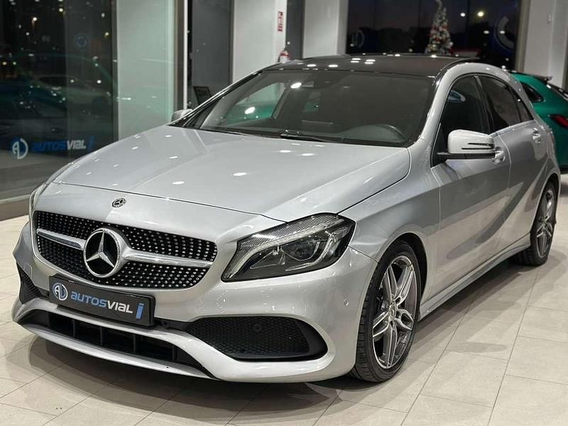Usado Mercedes A200 136 CV (100 kW) 2017 Gris Utilitario