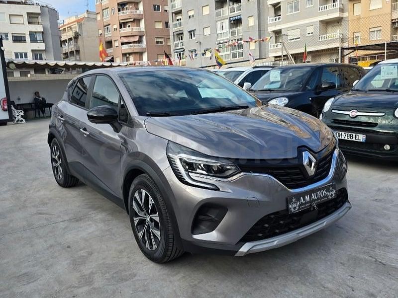 Usado Renault Captur Evolution 145 CV (106 kW) 2023 Gris / plata SUV