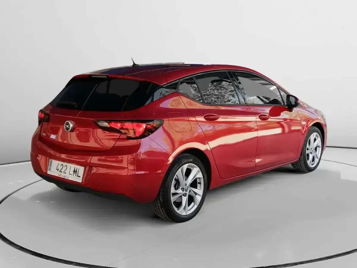 Usado Opel Astra GS Line 130 CV (95 kW) 2021 Rojo Berlina