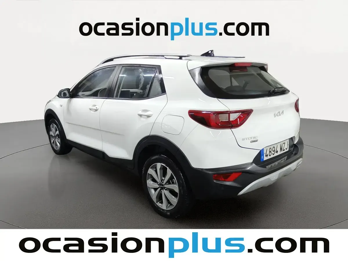 Usado Kia Stonic 101 CV (74 kW) 2025 Blanco SUV