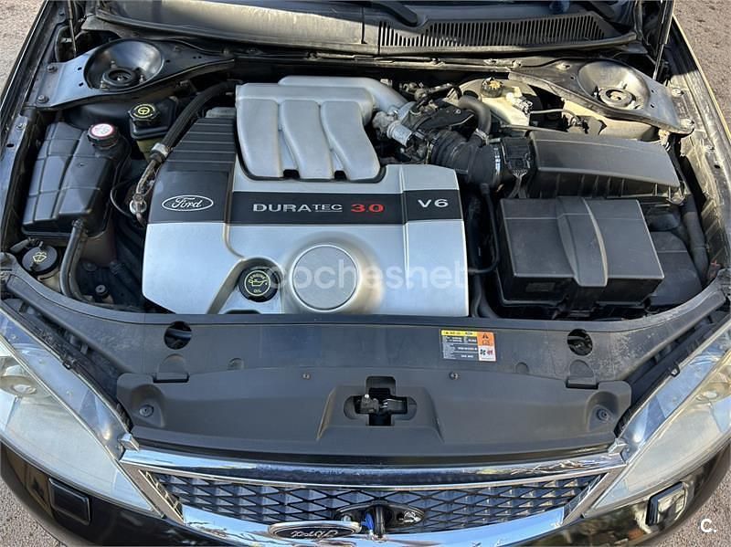 Usado Ford Mondeo ST 226 CV (166 kW) 2006 Negro Familiar