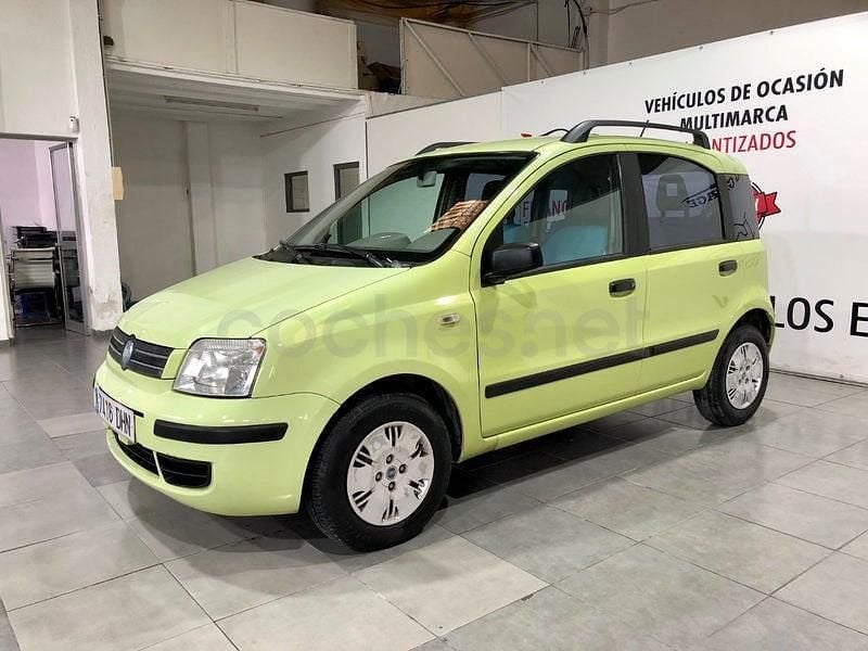 Usado Fiat Panda Dynamic 60 CV (44 kW) 2005 Blanco Utilitario