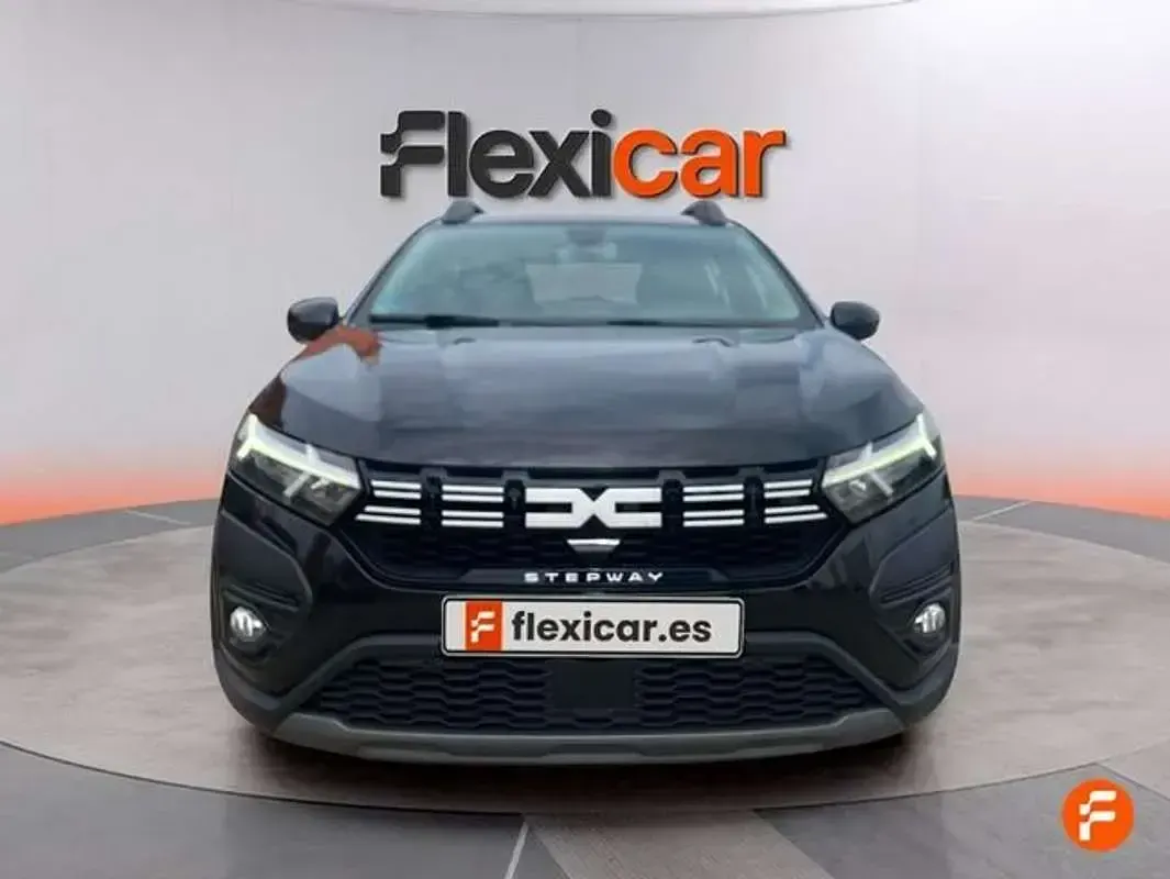 Usado Dacia Sandero Essentiel 101 CV (74 kW) 2023 Negro Utilitario