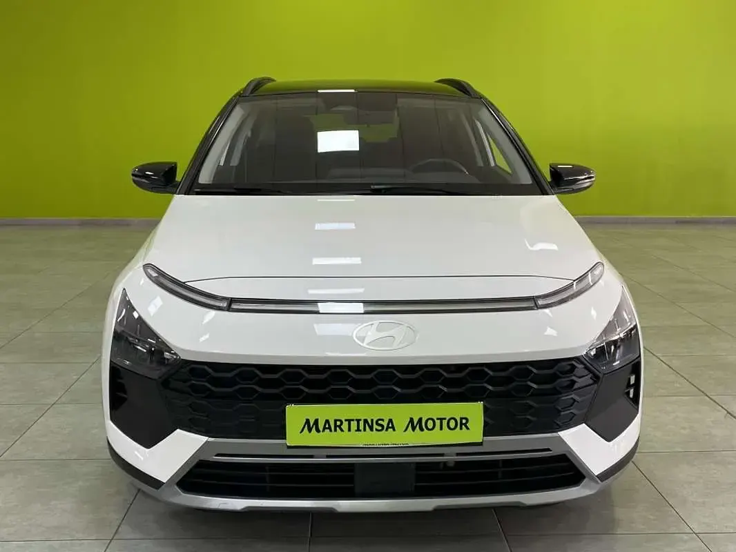 Usado Hyundai Bayon 102 CV (75 kW) 2025 Blanco SUV