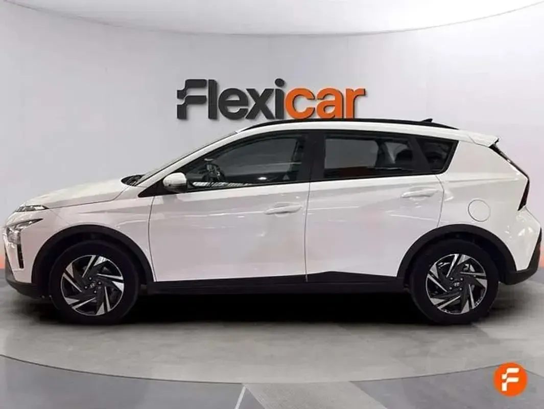Usado Hyundai Bayon 84 CV (61 kW) 2022 Blanco SUV