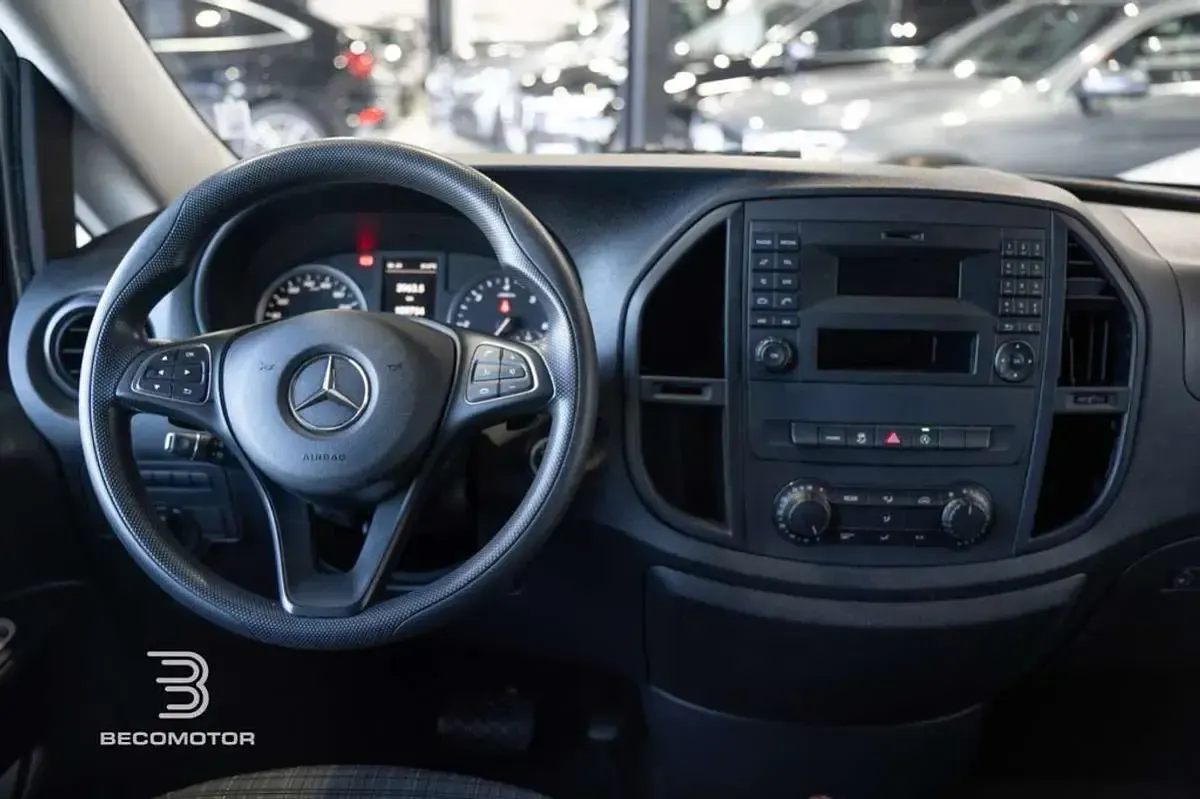 Usado Mercedes Vito 163 CV (119 kW) 2021 Negro Van