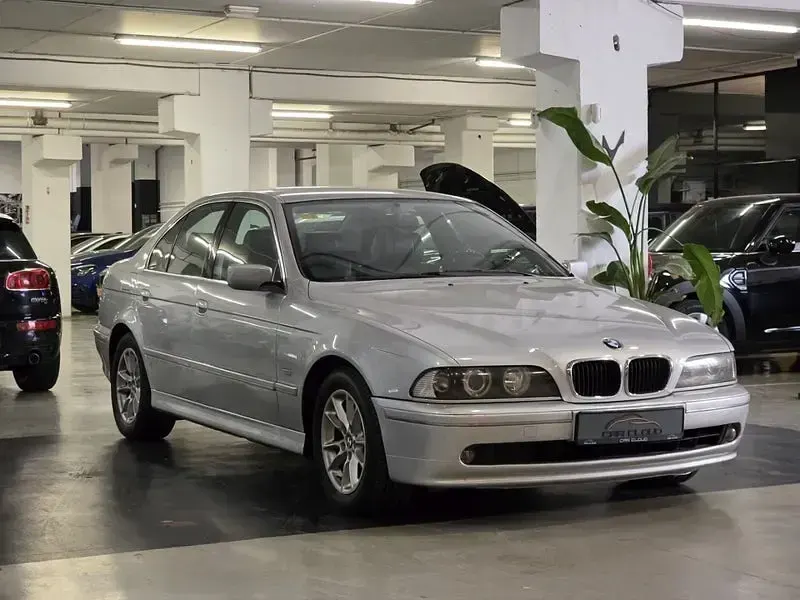 Usado BMW 520 Exclusive 136 CV (100 kW) 2003 Gris / plata Berlina